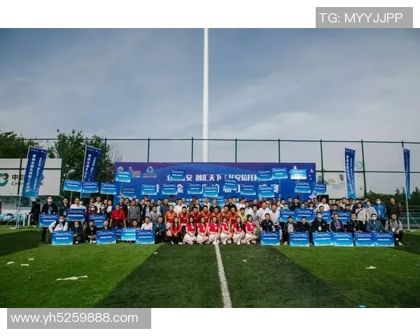 赛后分析:西安足球队与杭州足球队的表现与状态对比探讨 赛后分析:西安足球队与杭州足球队的表现与状态对比探讨