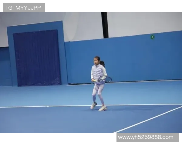 张娜的网球之路：从青涩少女到职业选手的心路历程与成长故事